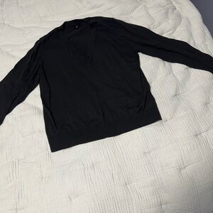 Quince Black V-Neck Long Sleeve cashmere sweater
